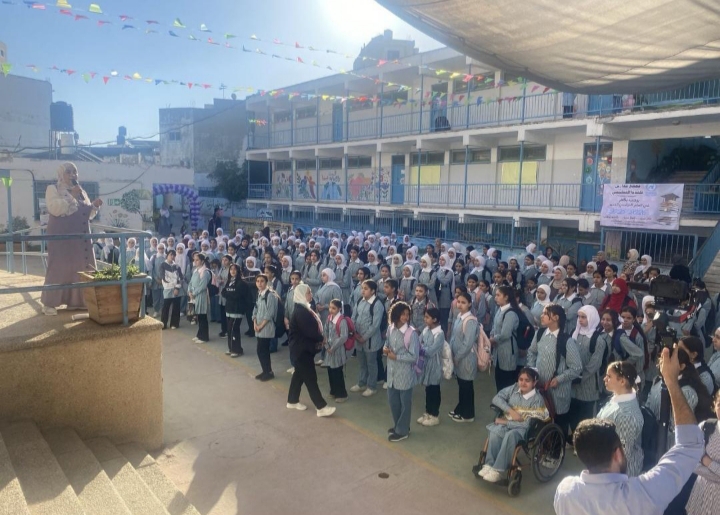 46 ألف طفل من لاجئي فلسطين يلتحقون بمدارس الأونروا في الضفة الغربية رغم إغلاقات الاحتلال
